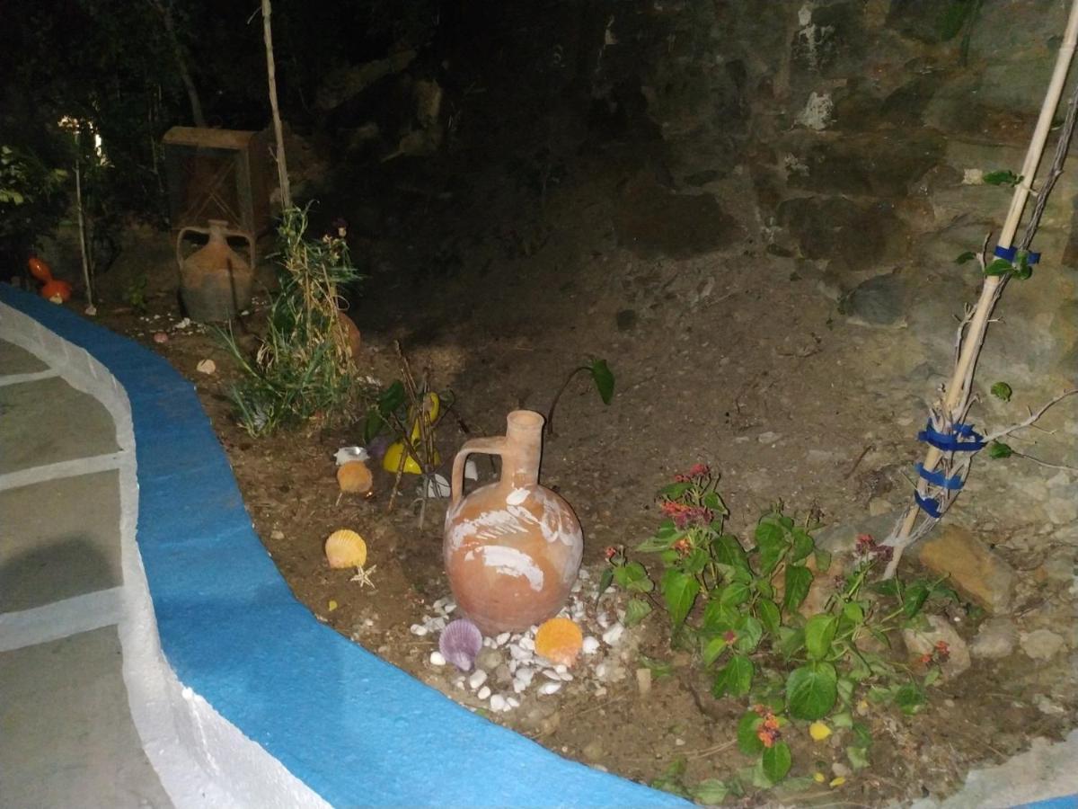 Villa Kotetsi - Rooms To Let - Volissos - Chios エクステリア 写真