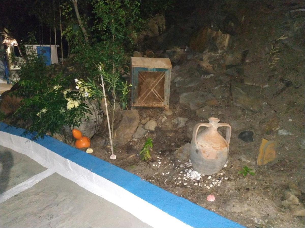 Villa Kotetsi - Rooms To Let - Volissos - Chios エクステリア 写真