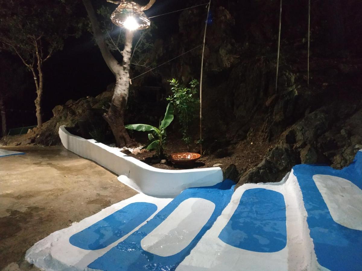 Villa Kotetsi - Rooms To Let - Volissos - Chios エクステリア 写真